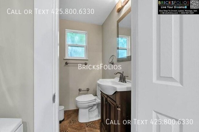 Building Photo - 11539 Corliss Ave N