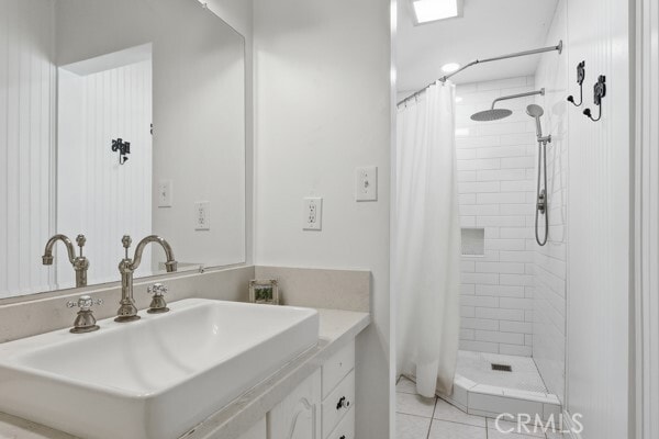 Building Photo - 1329 La Loma Dr
