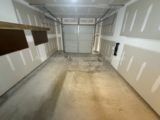 Building Photo - 2318 Deerbrook Forest Ln