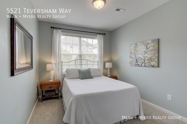 Building Photo - 5521 Teversham Way