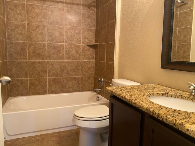 Building Photo - 3101 Christians Tee