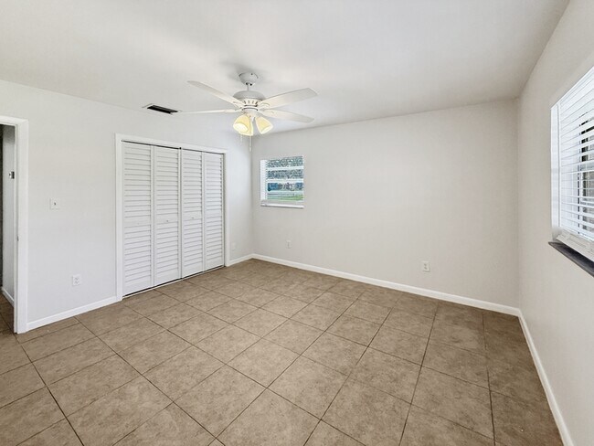 Building Photo - 6805 Mathers Ln