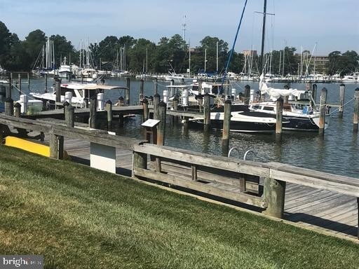 Building Photo - 614 Oyster Bay Pl