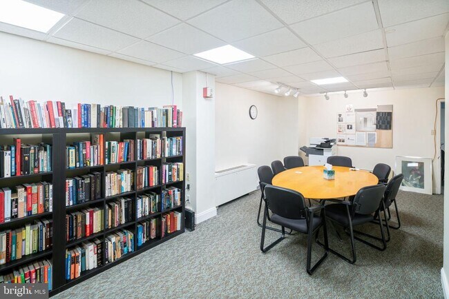 Building Photo - 1806 Rittenhouse Square