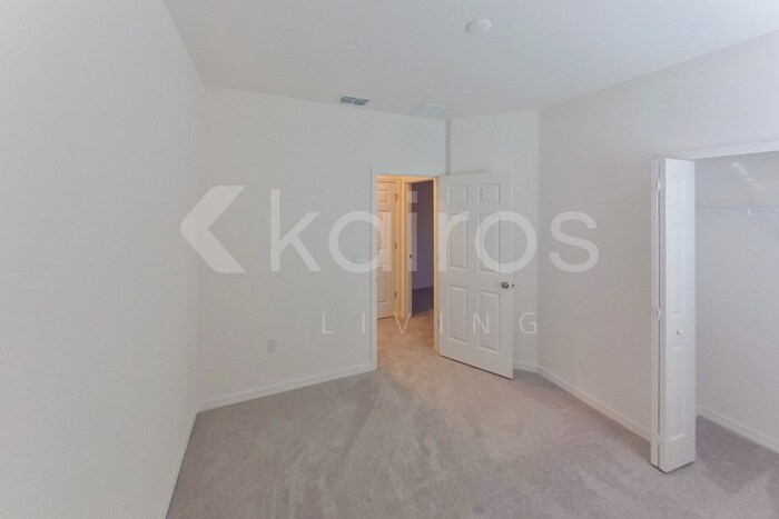 Building Photo - 4401 Paraglider Pl