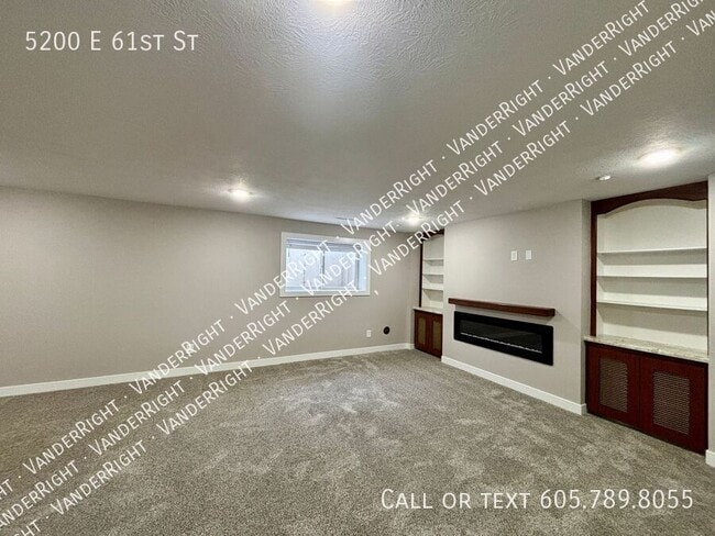 Building Photo - 5200 E 61st St