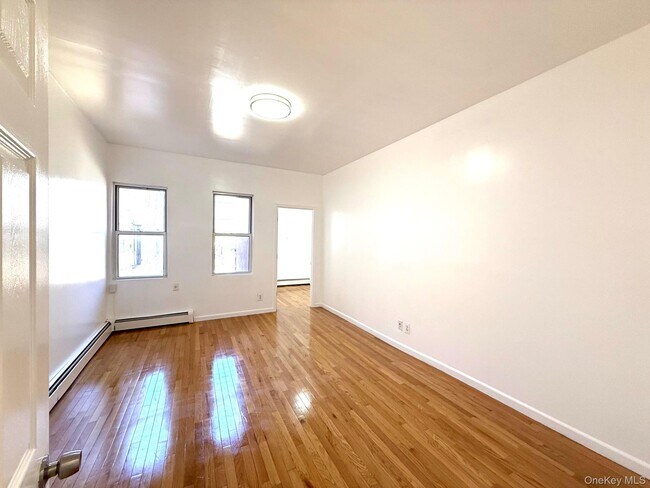 Building Photo - 235 Starr St