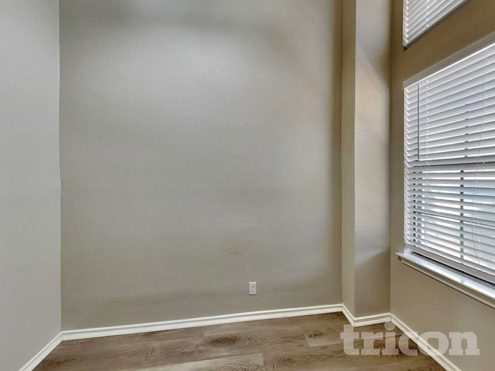 Building Photo - 10218 Basin Field Dr