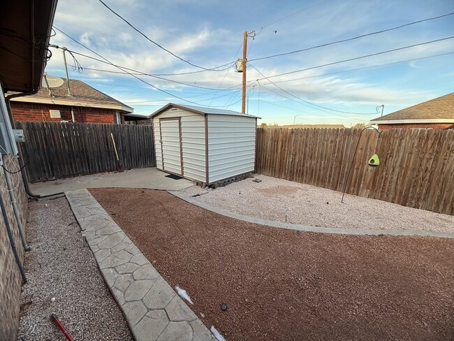 Building Photo - 5168 Femmer Ct