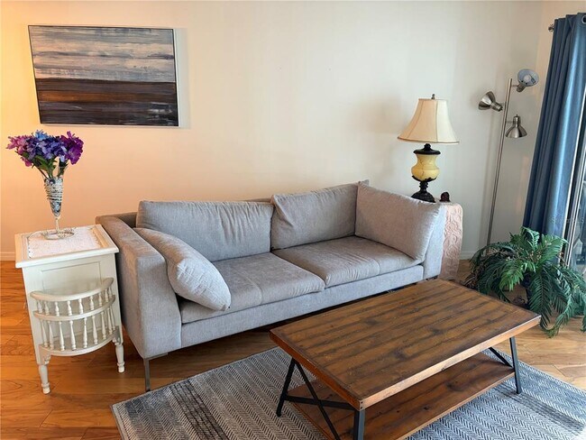 Building Photo - 3700 S Osprey Ave