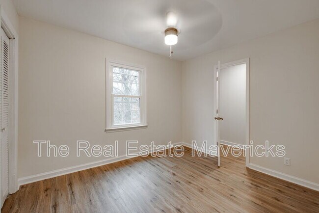 Building Photo - 810 Caldonia St