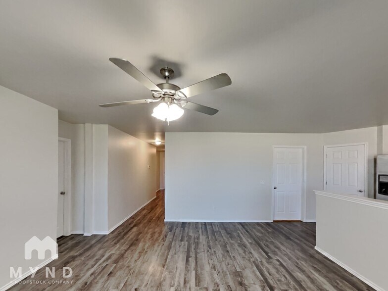 Building Photo - 10529 NW 19th St