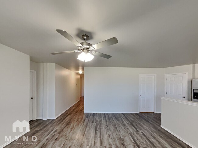 Building Photo - 10529 NW 19th St