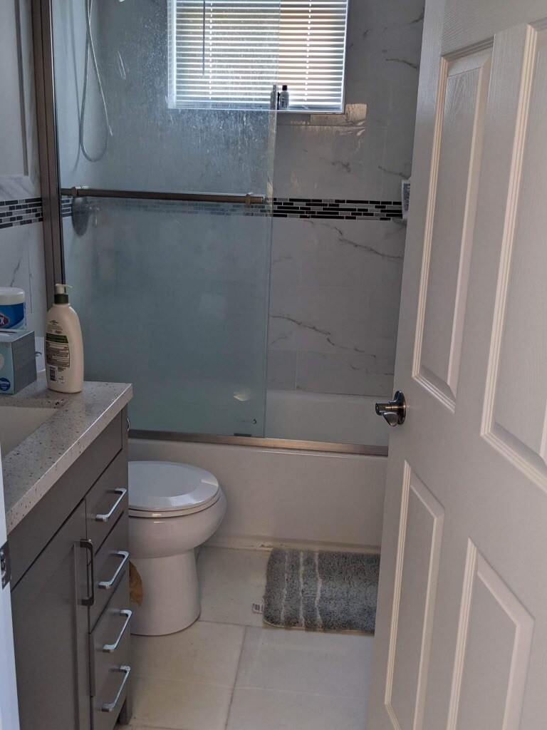 Building Photo - 318 Concord Ave