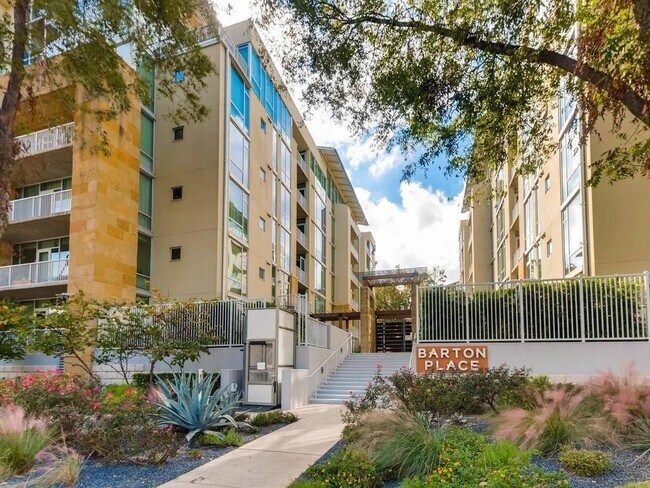 Building Photo - 1600 Barton Springs Rd