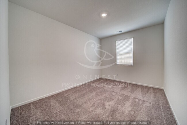 Building Photo - Gorgeous 3 Bedroom, 2 Bath Home In Twelve Bridges