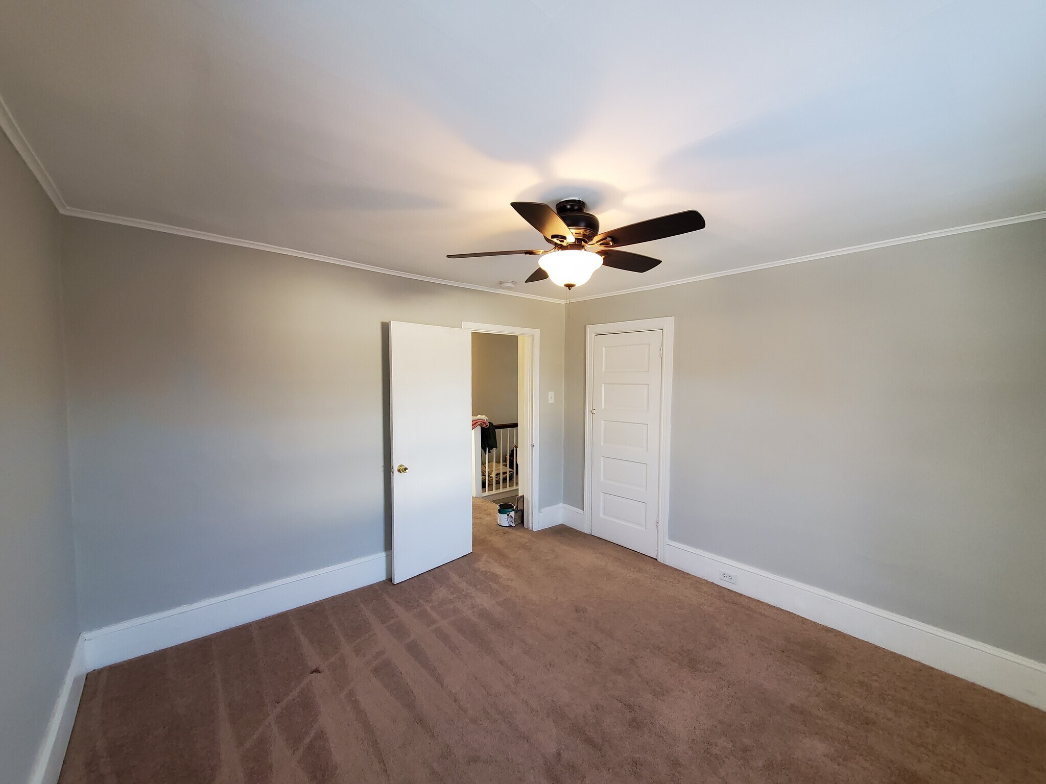 Building Photo - 396 W Clements Bridge Rd