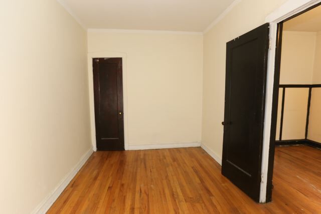 Building Photo - 1923 W Winnemac Ave