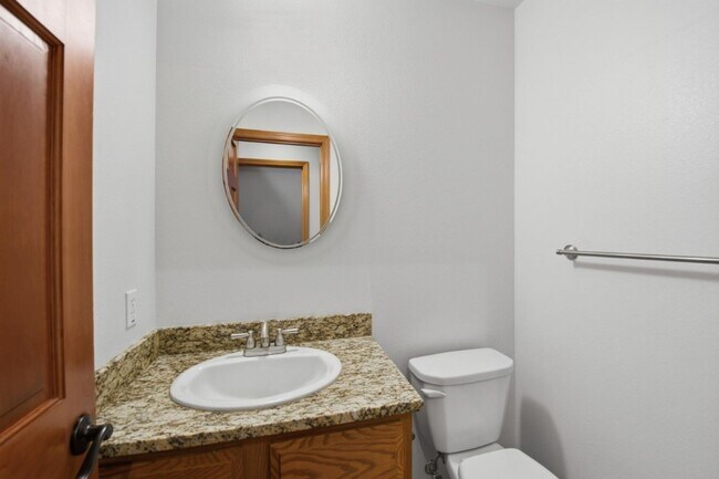 Building Photo - 4Bd/3.5Ba Sammamish House