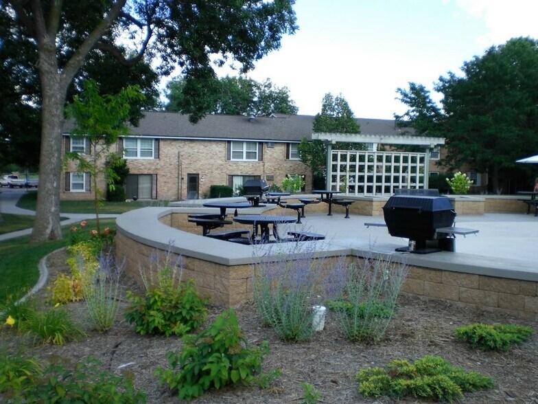 Building Photo - 924 Westbrooke Way