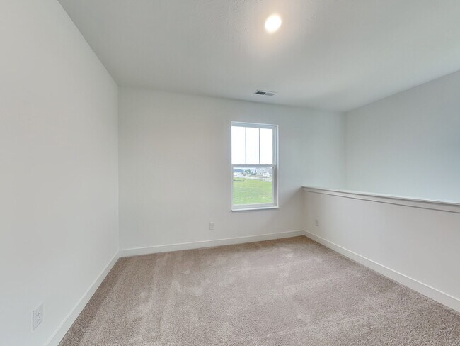 Building Photo - 1712 Mantis Wy
