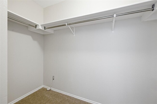 Building Photo - 10316 Garbacz Dr
