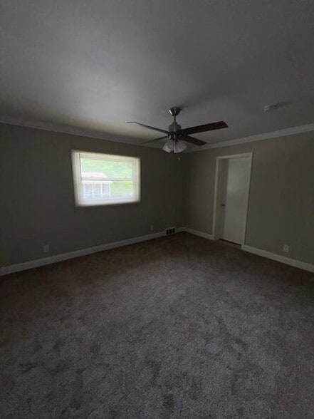 Building Photo - 205 Westridge Dr