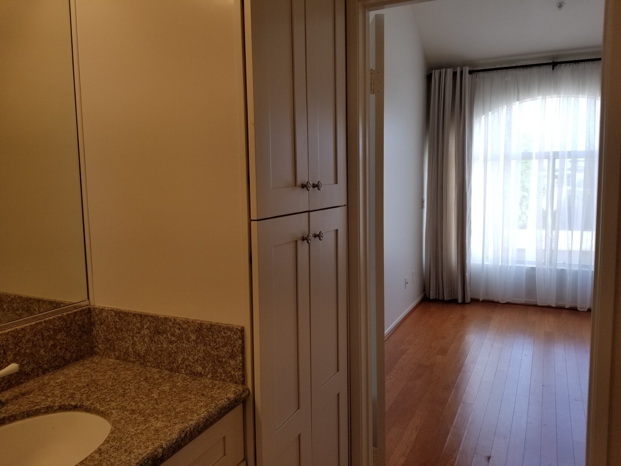 Building Photo - 13133 Le Parc