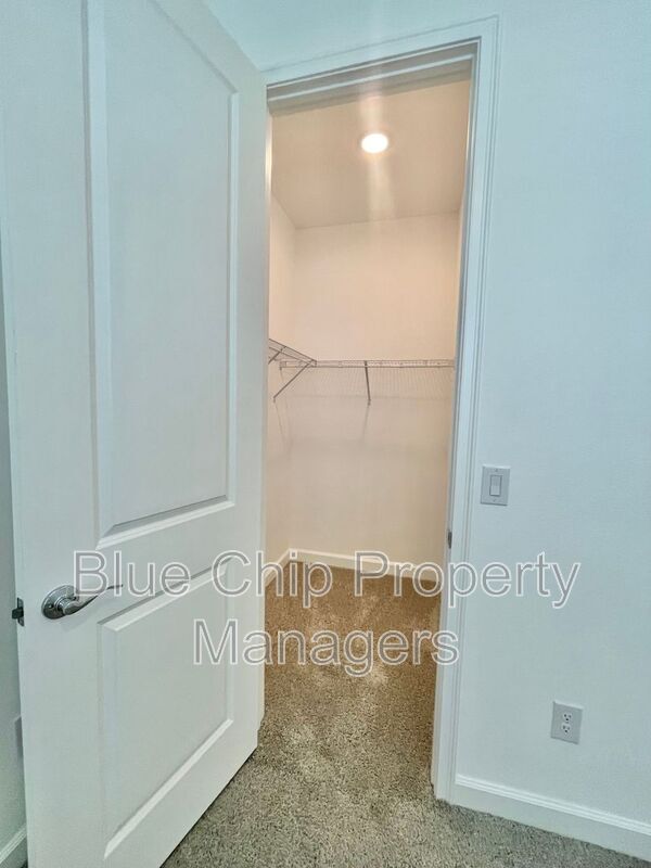Building Photo - 12101 Via Caselli Ln