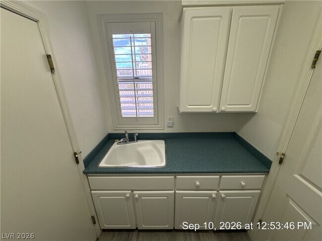 Building Photo - 1699 Rockcrest Hills Ave