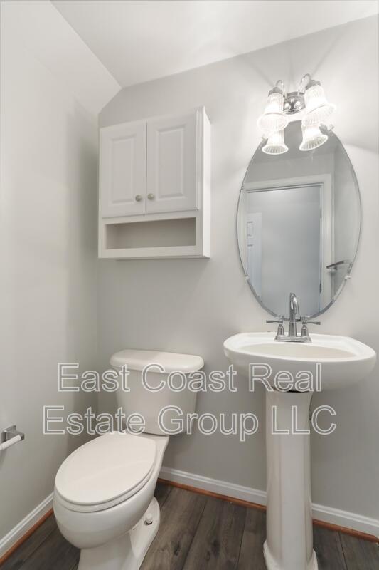 Building Photo - 314 Starkey's Landing