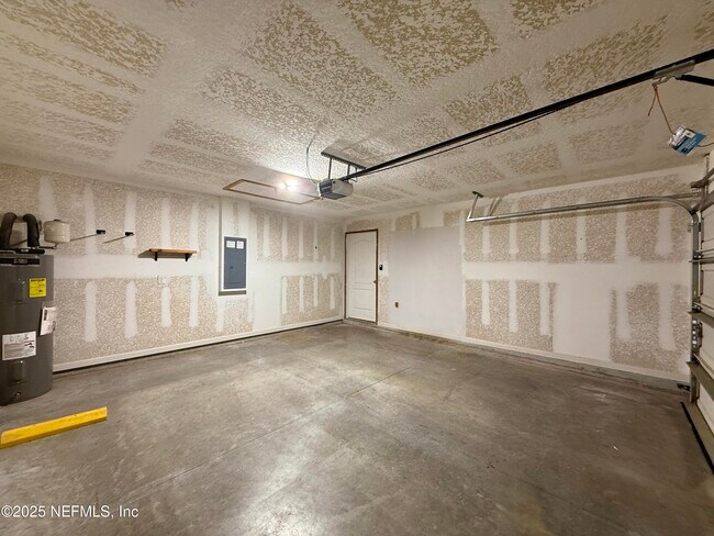 Building Photo - 2917 Buck Creek Pl