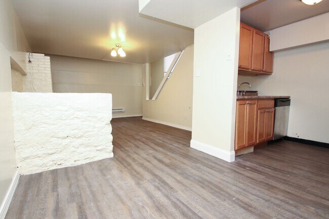 Interior Photo - 515 S 12th Street