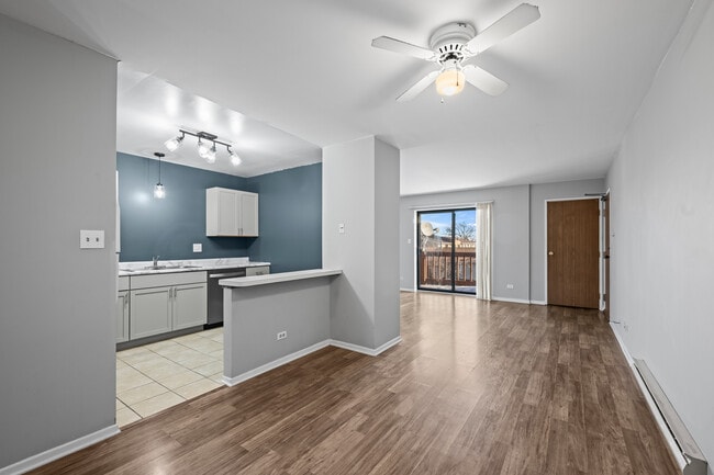 Building Photo - 1324 Geneva Dr