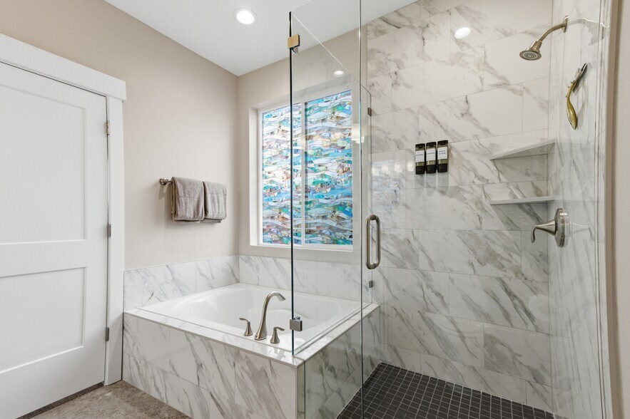 Building Photo - 1562 E 3900 S