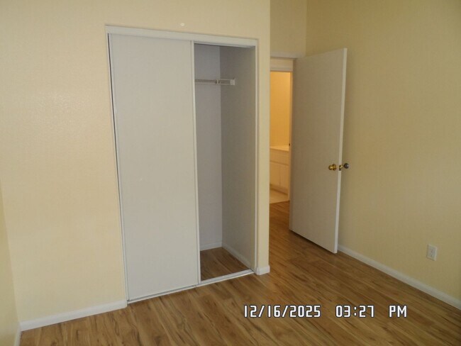 Building Photo - 4 Bedrooms, 2 Bathrooms, 3 Car Garage, 1899 sq. ft., Large Fenced, Front Yard Lawn, Near Schools ...