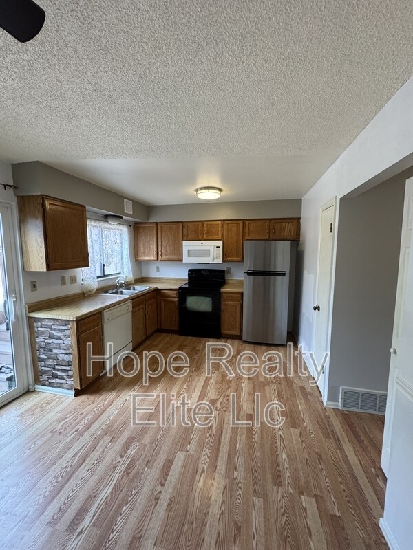 Building Photo - 3762 Oro Blanco Dr