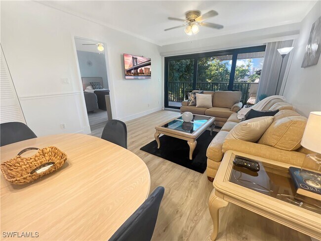 Building Photo - 600 Neapolitan Way