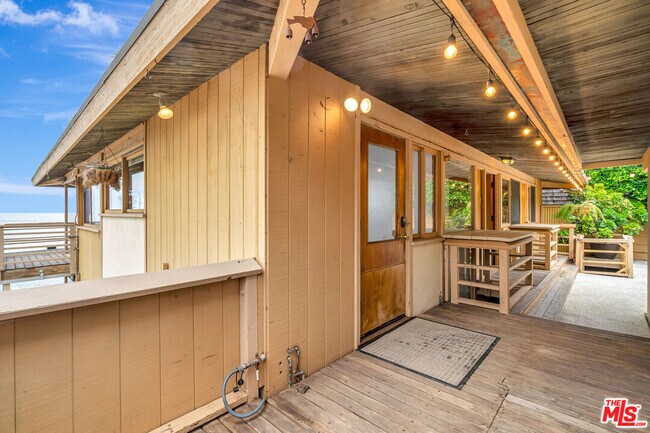 Building Photo - 26636 Latigo Shore Dr