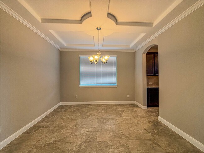 Building Photo - 25639 Kearsley Dr