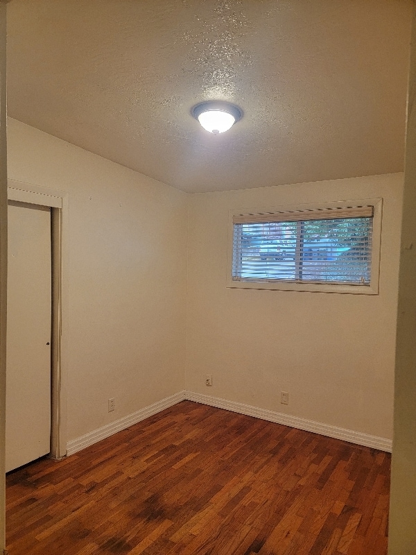 Building Photo - 1953 Riverview St