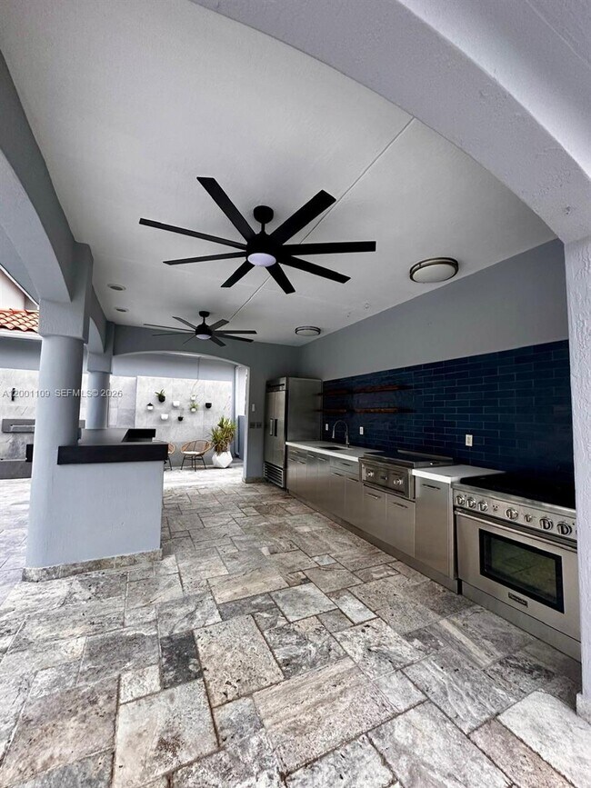 Building Photo - 223 NW 129th Ave