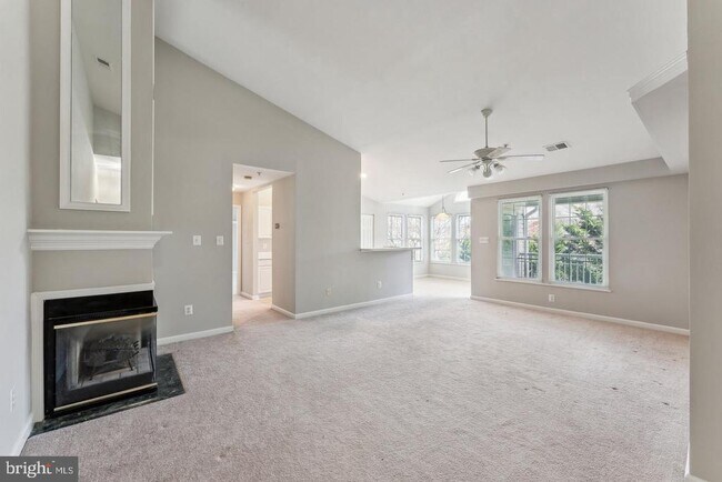 Building Photo - 7524 Snowpea Ct