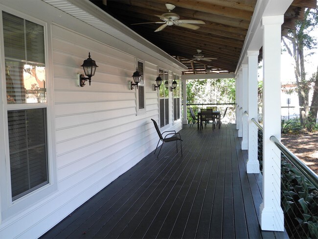 Building Photo - 2805 3rd St