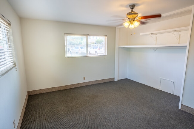 Building Photo - 20724 Palomar St
