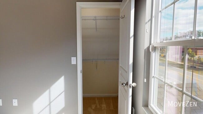 Building Photo - 804 Cupola Dr
