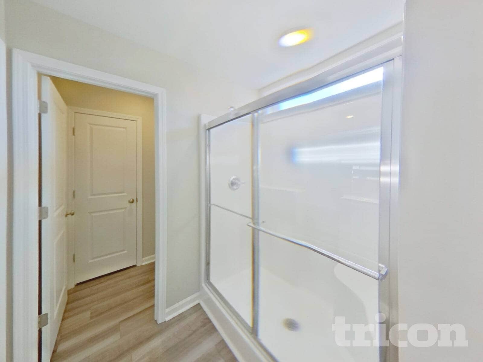 Building Photo - 33 Chalet Ct