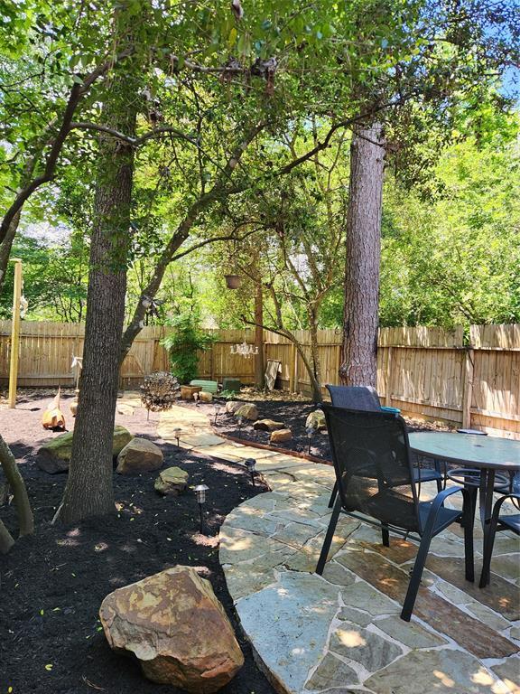 Building Photo - 102 Wintergreen Trail