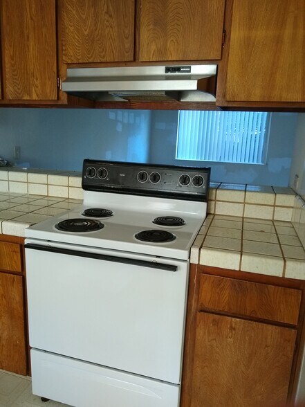 Building Photo - 825 Kiely Blvd