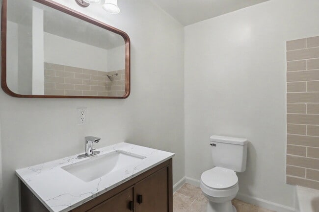 Building Photo - 1 bedroom for rent!